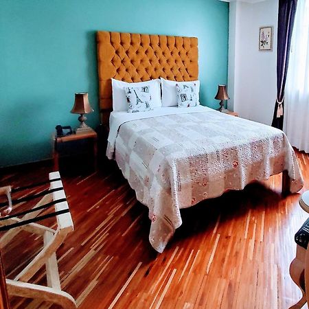 Casa Joaquin Boutique Hotel Quito Exterior photo